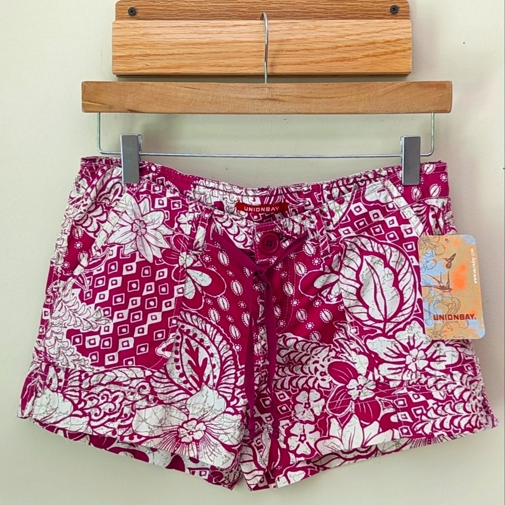 NWT UNIONBAY Aloha Radical Fuschia Shorts